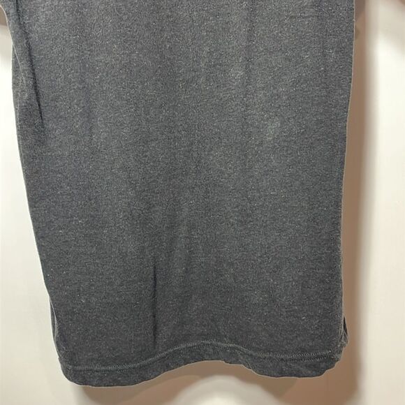 Woman’s graphic tee - Picture 7 of 7